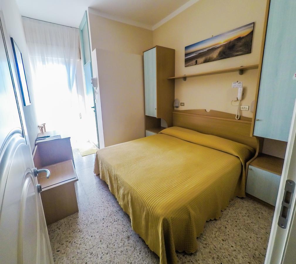 Hotel Simplon Bellaria-Igea Marina Pokoj fotografie