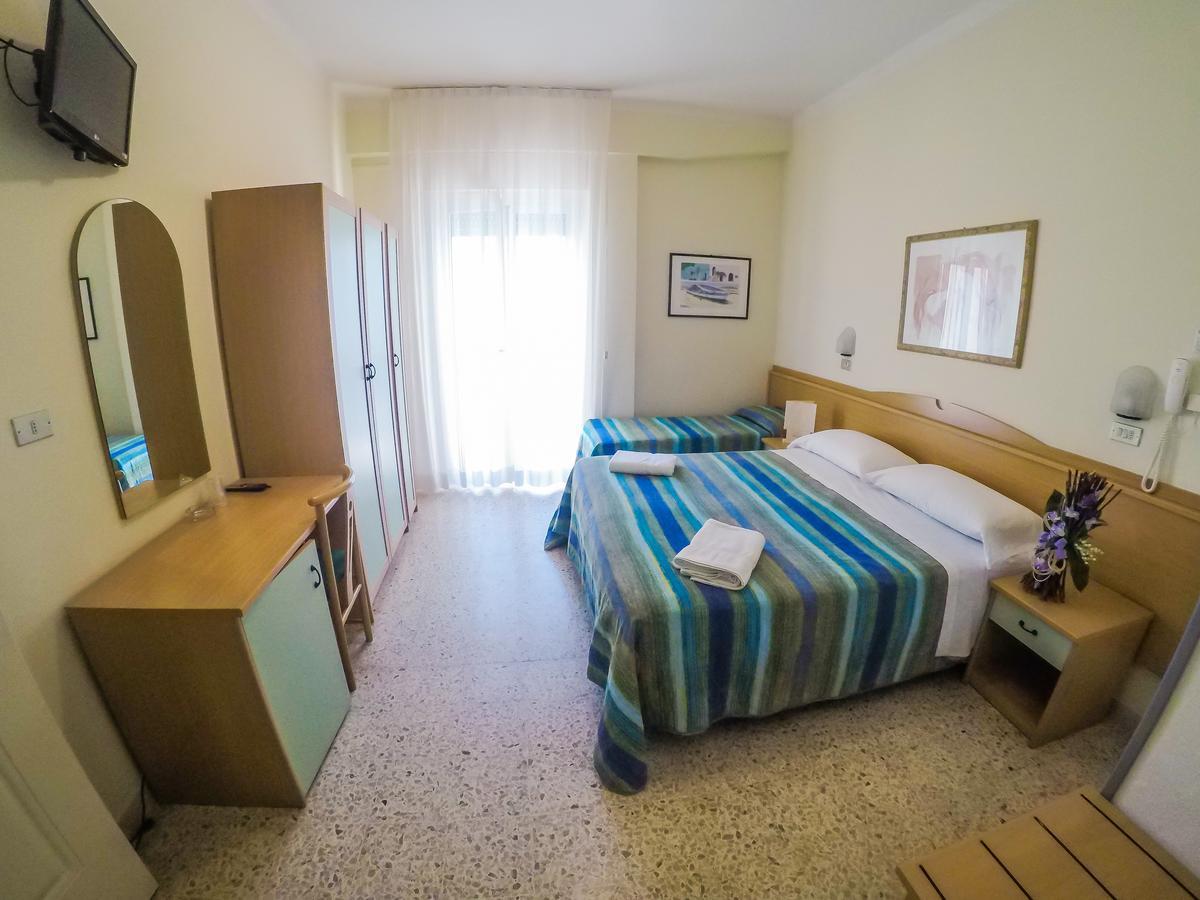 Hotel Simplon Bellaria-Igea Marina Exteriér fotografie